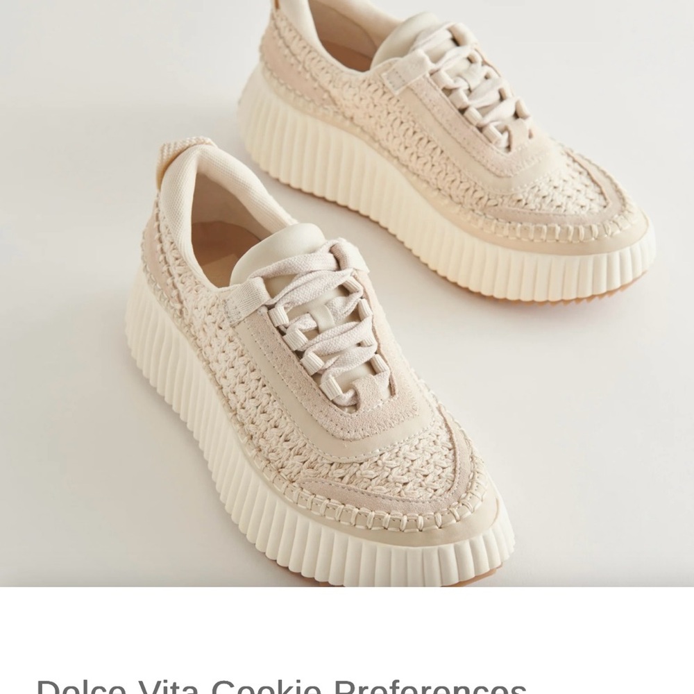 Dolce Vita Women's Tan Sneakers